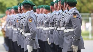 CSU fordert europäische Armee in München CSU fordert europäische Armee in München