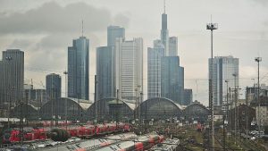 Frankfurt: Bankenpräsident erwartet unveränderte Leitzinsen 2026