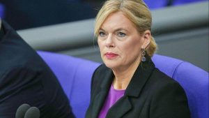 Klöckner kritisiert Ton im Bundestag