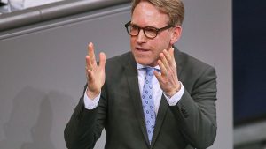 CDU-Politiker Henrichmann fordert Zivilschutz-Kurse in Deutschland