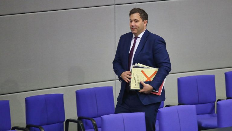 Klingbeil plant weitreichende Riester-Reform in Berlin