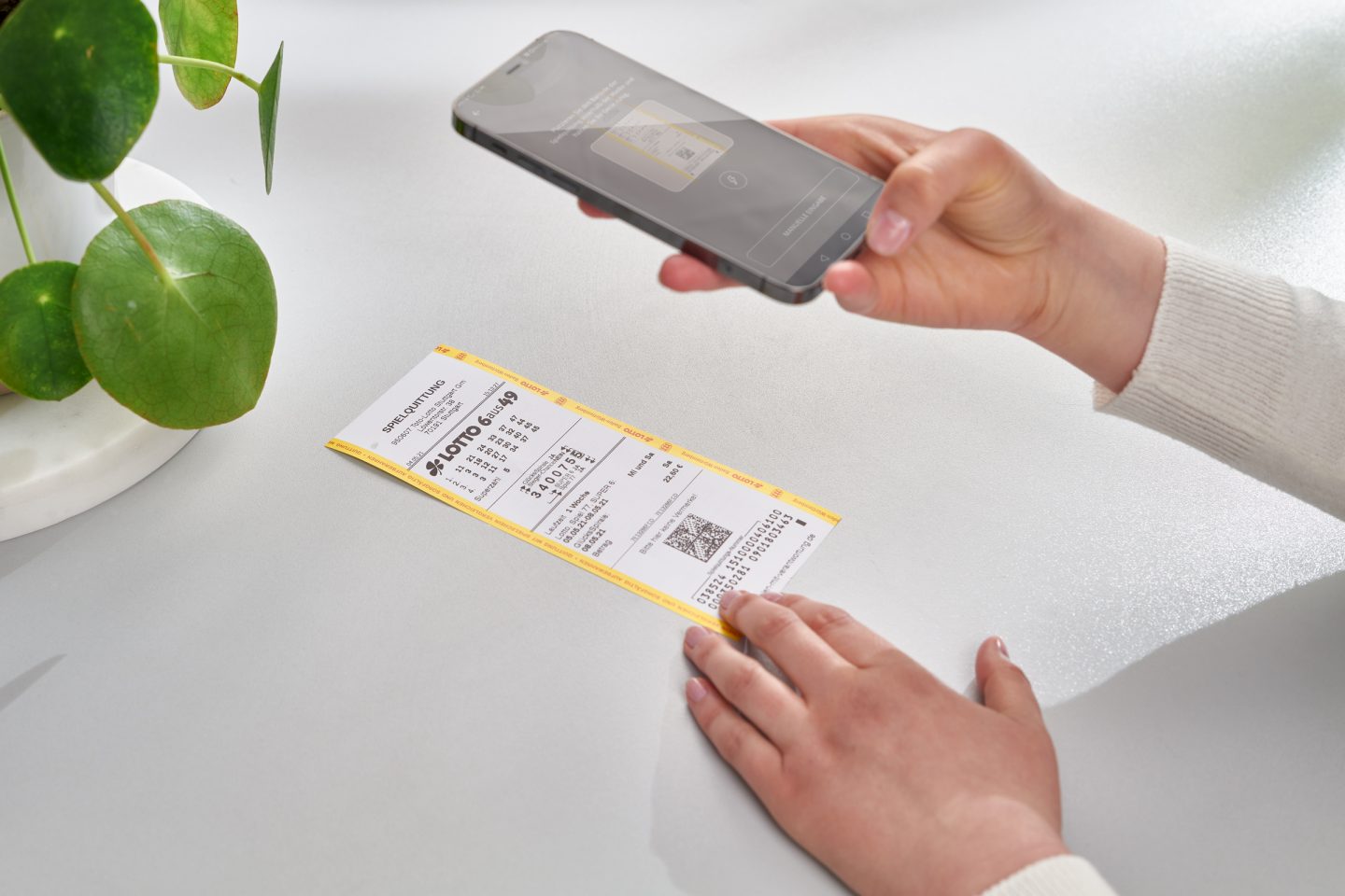 LOTTO 6aus49: Aktuelle Gewinnzahlen und Quoten vom Samstag 06.12.2025 – Spiel 77 und SUPER 6