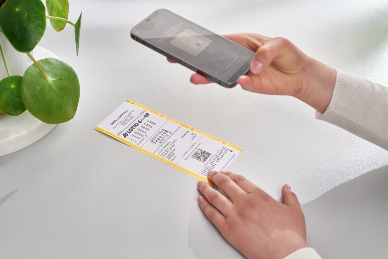 LOTTO 6aus49: Aktuelle Gewinnzahlen und Quoten vom Samstag 06.12.2025 – Spiel 77 und SUPER 6