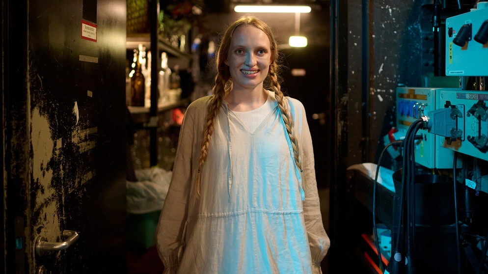 Tatort heute "Das Verlangen" am 2. Feiertag: Gift-Anschlag im Residenztheater – Batic und Leitmayr jagen Bühnen-Killer 3 Tatort heute "Das Verlangen" am 2. Feiertag: Gift-Anschlag im Residenztheater – Batic und Leitmayr jagen Bühnen-Killer tatort das verlangen 124 v img 16 9 xl d31c35f8186ebeb80b0cd843a7c267a0e0c81647