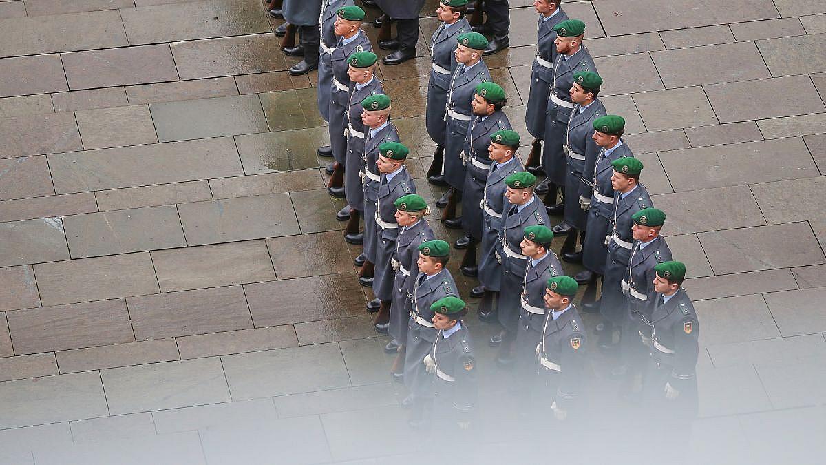 Berlin: SPD hält Zustimmung zu Ukraine-Einsatz offen