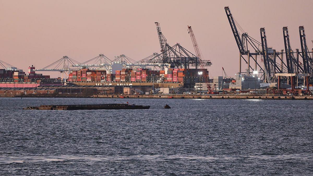 Bundesregierung dämpft Wirtschaftshoffnung: Wachstumsprognose gesenkt Bundesregierung dämpft Wirtschaftshoffnung: Wachstumsprognose gesenkt
