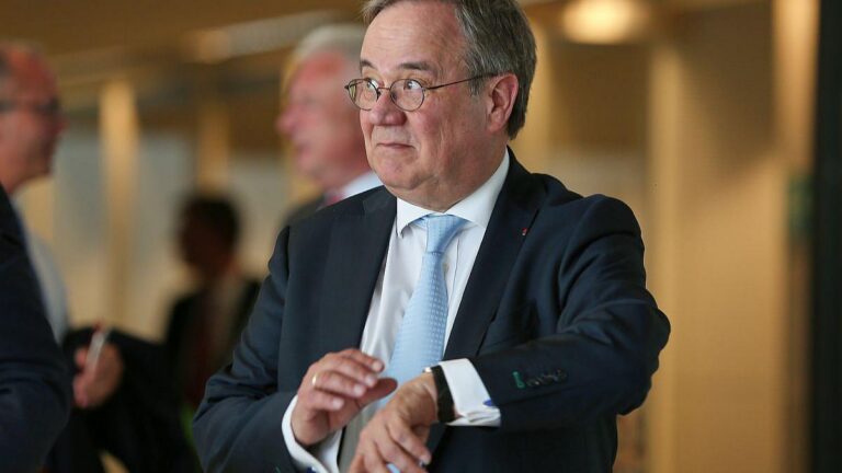 Laschet bremst Atomdebatte: „Aktuell kein Thema“
