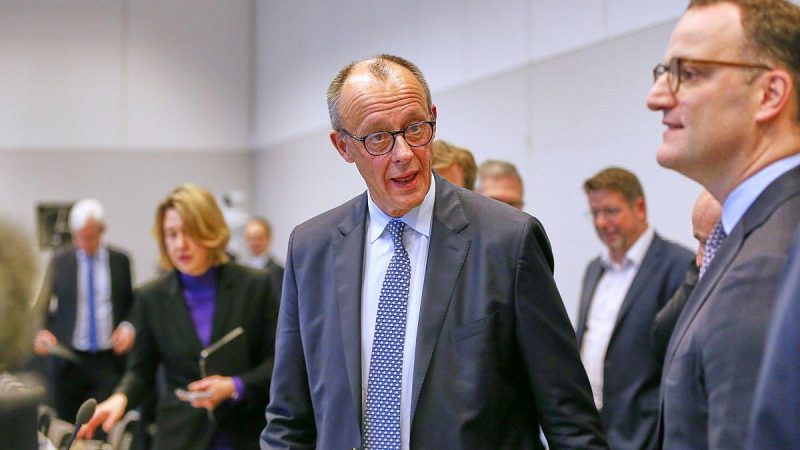 Berlin: Merz prüft Personalumbau im Frühjahr