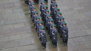 Wehrdienst-Umfrage: Bundeswehr bohrt bei Zauderern nach
