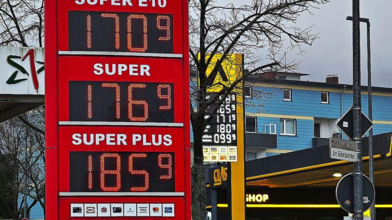 Spritpreise ziehen kräftig an Spritpreise ziehen kräftig an