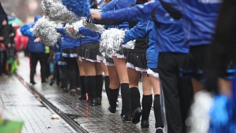 Karneval bringt Milliarden – Köln top, Session kürzer