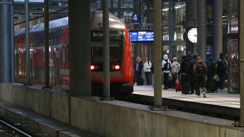 Bahn-Systeme nach Cyberattacke wieder online