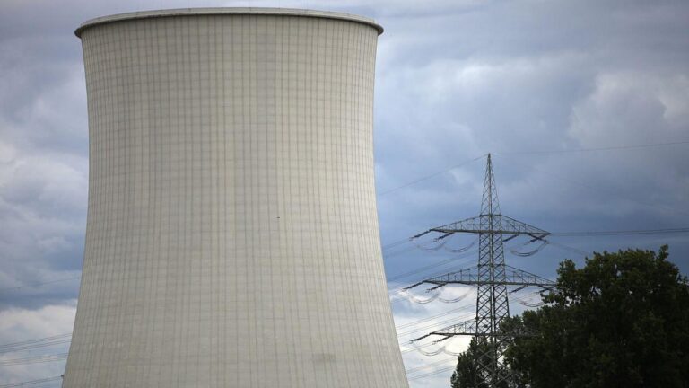 Spahn fordert Debatte über Atomkraft-Comeback