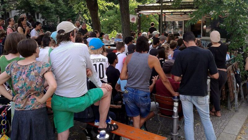 Public Viewing bei Fußball-WM: Regierung ebnet Weg