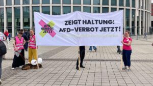 Union warnt SPD vor Verbot‑Debatte
