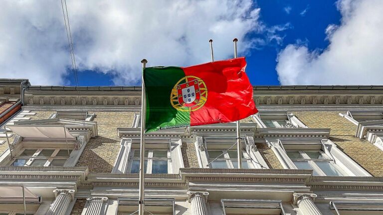 Portugals Sozialisten triumphieren: Seguro neuer Präsident