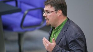 Grüne fordern Rücküberstellung von Maja T. nach Deutschland nach Hafturteil in Ungarn