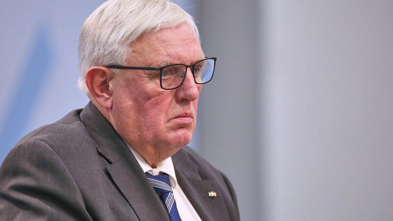 Laumann will Pflege reformieren