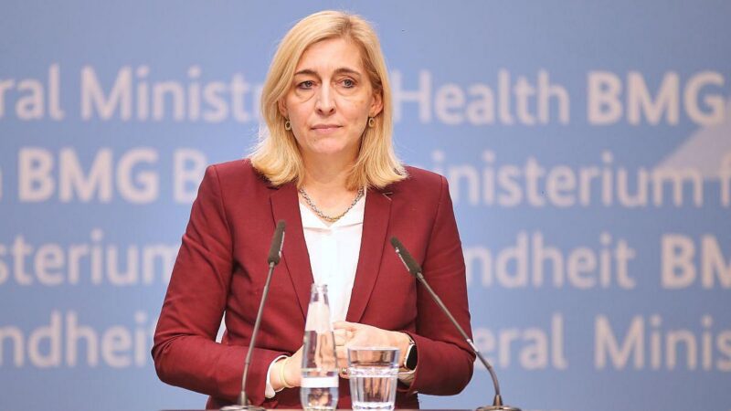 Gesundheitsministerin Warken kündigt Milliarden-Sparprogramm an