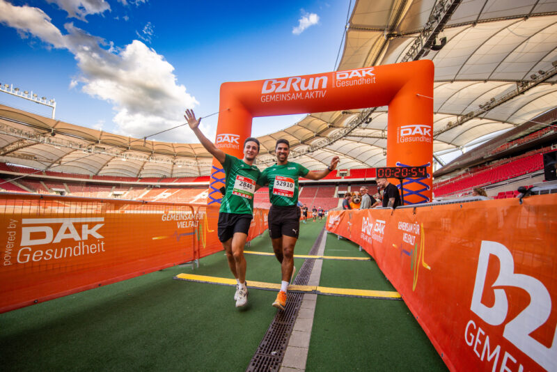 Firmenlauf Stuttgart 2026: Ziel ist das Whohnzimmer des VfB Firmenlauf Stuttgart 2026: Ziel ist das Whohnzimmer des VfB