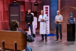 AR-Physics bei „Die Höhle der Löwen“: 18-Jährige wollen Physik neu erlebbar machen AR-Physics bei „Die Höhle der Löwen“: 18-Jährige wollen Physik neu erlebbar machen