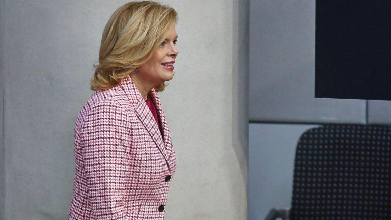 Klöckner besucht Kiew: „Blick auf Russland nicht verlieren“