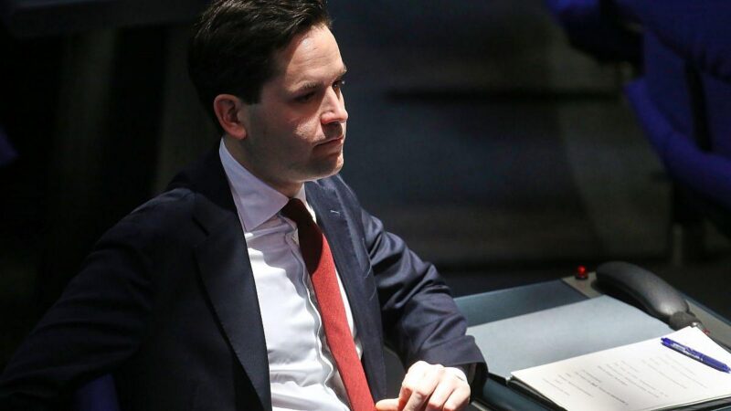 JU-Chef Winkel fordert schärfere Kontrolle des Finanzministers