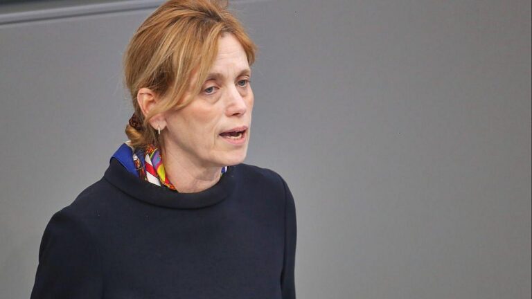 Prien: „KI kann Diskriminierung verstärken“