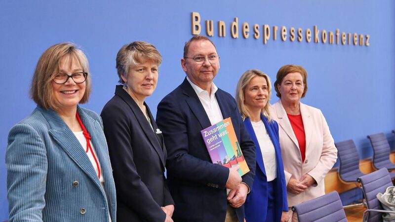 Neues Bündnis stärkt Sozialstaat kämpft gegen Spar-Debatte