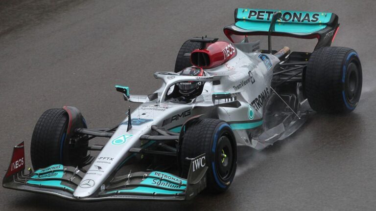 Russell sichert sich Pole in Melbourne