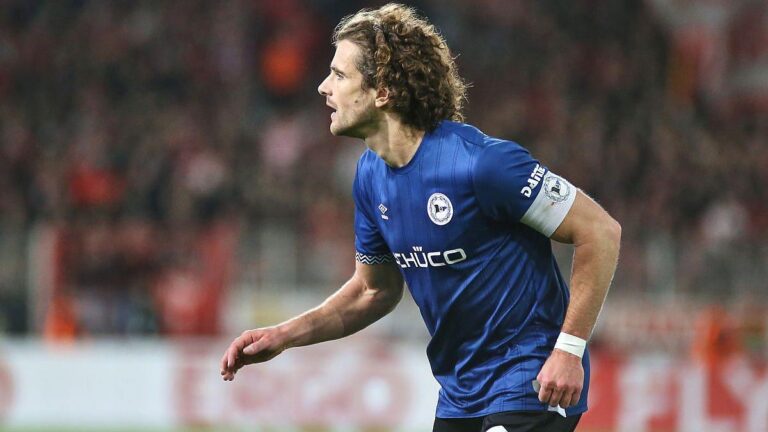 Turbulentes Ostwestfalen-Duell: Arminia Bielefeld und Paderborn trennen sich 2:2