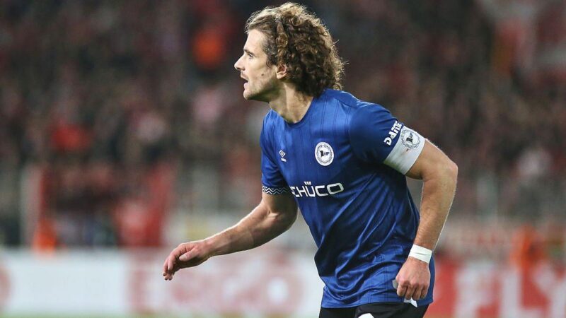 Turbulentes Ostwestfalen-Duell: Arminia Bielefeld und Paderborn trennen sich 2:2