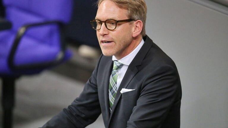 Terrorgefahr aus Teheran: Geheimdienstkontrolleure schlagen Alarm