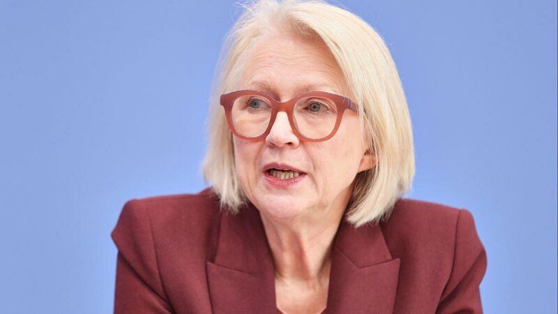 Wirtschaftsweise widerspricht Regierung bei Commerzbank-Deal Wirtschaftsweise widerspricht Regierung bei Commerzbank-Deal