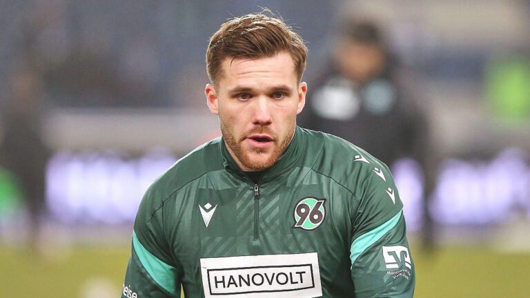 Punkteteilung in Hannover: Paderborn rutscht von der Spitze