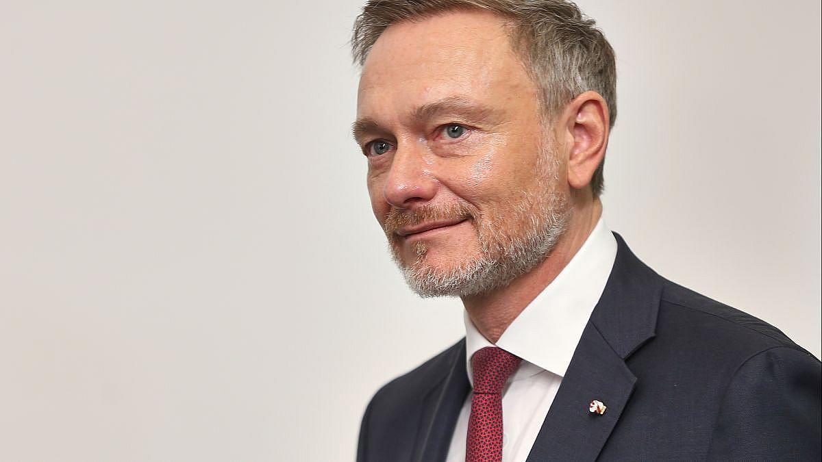 Lindner kehrt als Gast zurück zur FDP-Basis