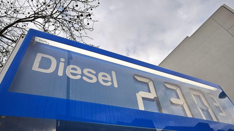 Lies schießt gegen Merz: Spritpreisdeckel gefordert