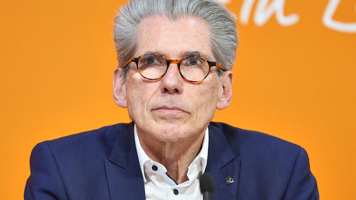 DAK-Chef kritisiert Pflegepläne der Ministerin scharf