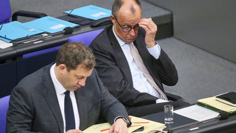 Grüne gegen Schwarz-Rot: Vorwurf der „Arbeitsverweigerung“