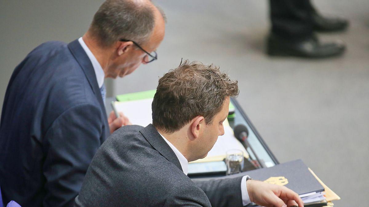 Merz und Schwarz-Rot unbeliebt wie nie: Mehrheit unzufrieden