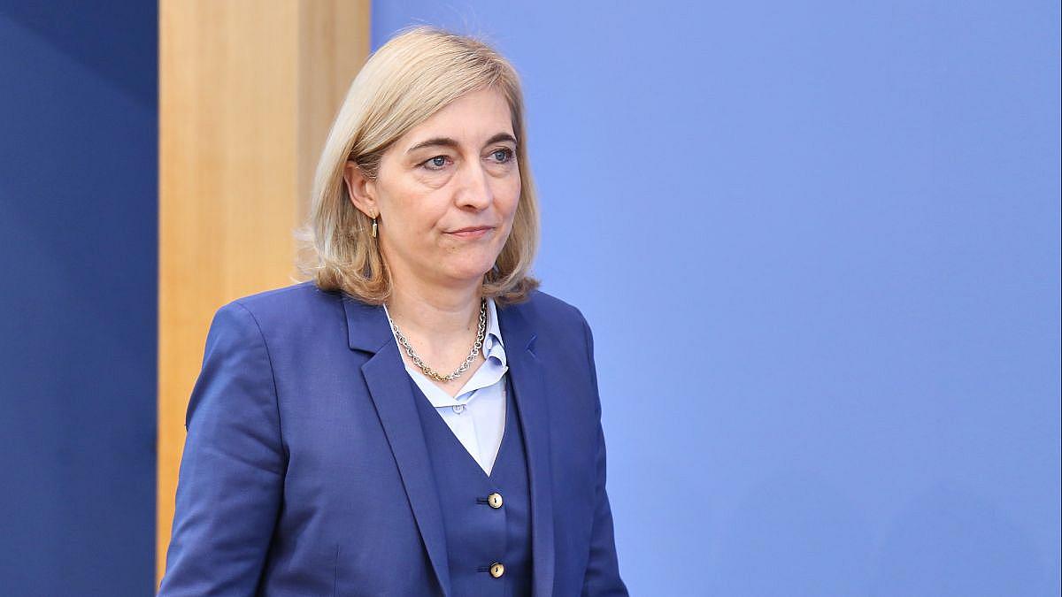 Streit um Bürgergeld: Warken will Gesundheitskosten aus Steuern zahlen