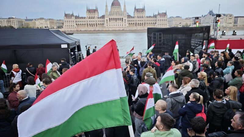 Orbán gesteht Niederlage ein: Magyar feiert historischen Sieg in Ungarn