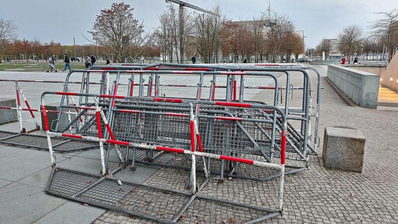 Selenskyj in Berlin: Treffen mit Scholz und deutsche Rüstungspläne