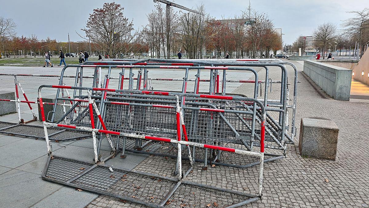 Selenskyj in Berlin: Treffen mit Scholz und deutsche Rüstungspläne