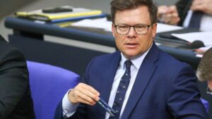 Umweltminister hält Haushaltsnotlage für denkbar