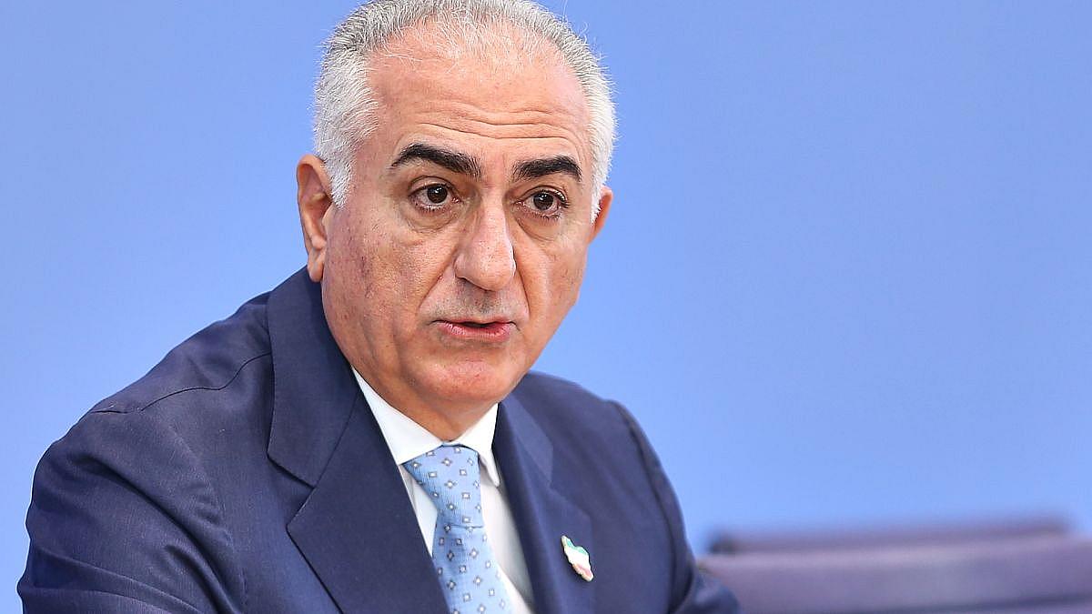 Repschuss in Berlin: Mit Tomate gegen Schah-Neffen