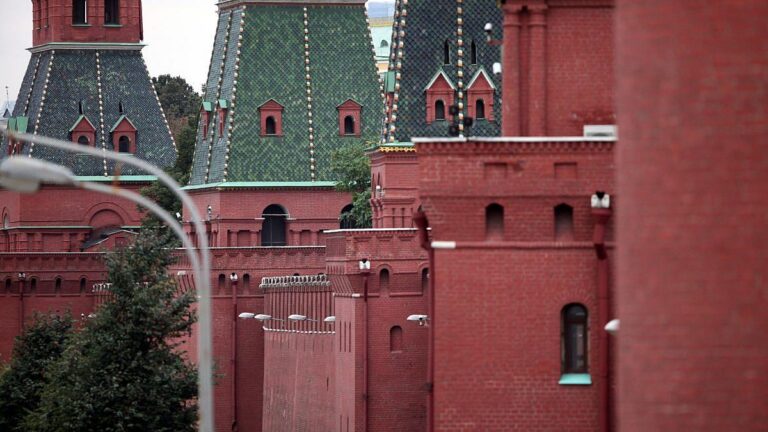 Stegner sieht Chance in Schröders Gespräch mit Putin