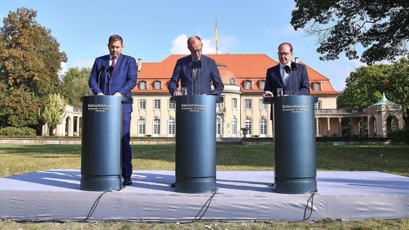 Villa Borsig: Spitzentreffen kurz vor dem Abbruch