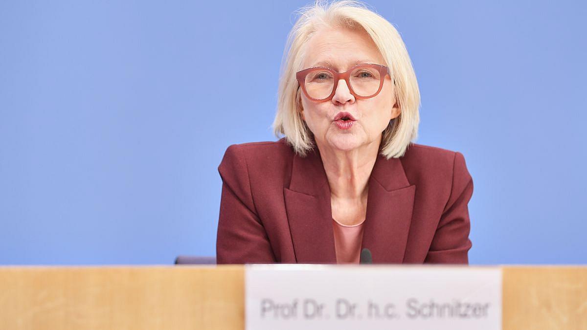 Wirtschaftsweise rät von Spritpreis-Stopp ab – fordert Klimageld