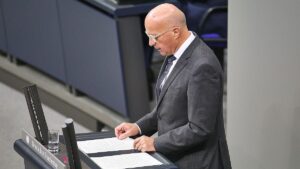 AfD-Fraktion: Verteidigungsexperte Lucassen tritt zurück